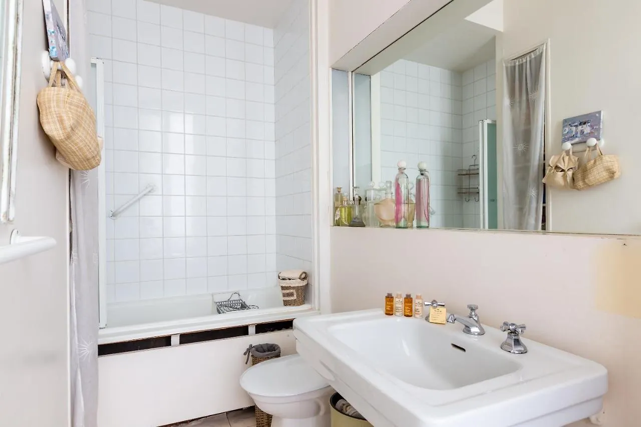 Apartment Veeve - Parisian Charm By Pereire *
